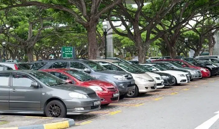 Lagosians To Pay Taxes For Parking Cars Outside Perimeter Fence(See Nigerians Reactions)