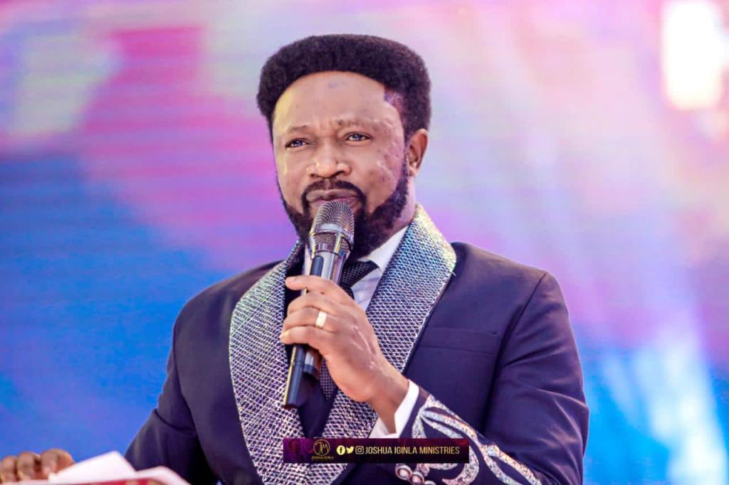 See Videos As Prophet Iginla Releases Prophetic Warning To World Leaders, Akpabio, Airlines