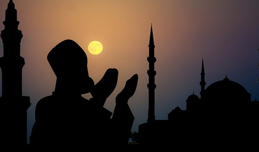Ramadan Officially Begins Tomorrow As Sultan Confirms Sighting Of Crescent Moon