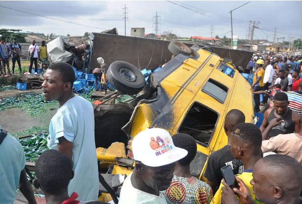 Black Eid-El-Fitr: Two Persons Fall Into Lagos Lagoon After Accident On Third Mainland Bridge