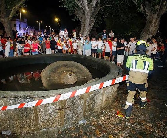 fountain collapsed