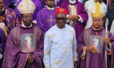 Governor Soludo paying last respect to Late Monarch, Igwe Lt. Col. Christopher Moghalu
